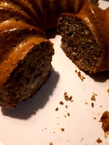 Kommt stylisch als Gugelhupf daher, darf aber auch in einer Kastenform gebacken werden.